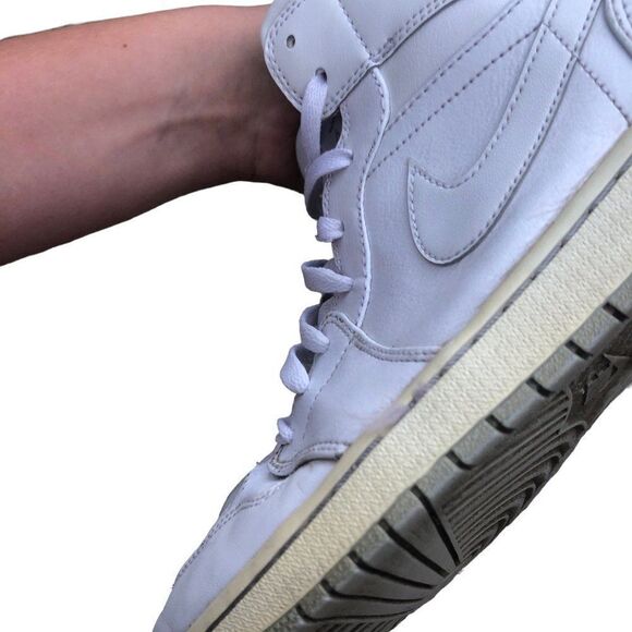 2016 Nike Air Jordan 1 Mid White Wolf Grey Size 13 - Picture 11 of 14